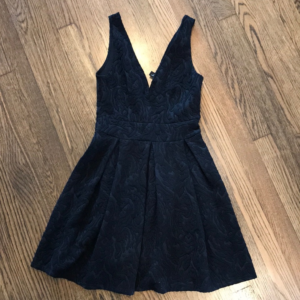 AQUA (Bloomingdales) black a line dress